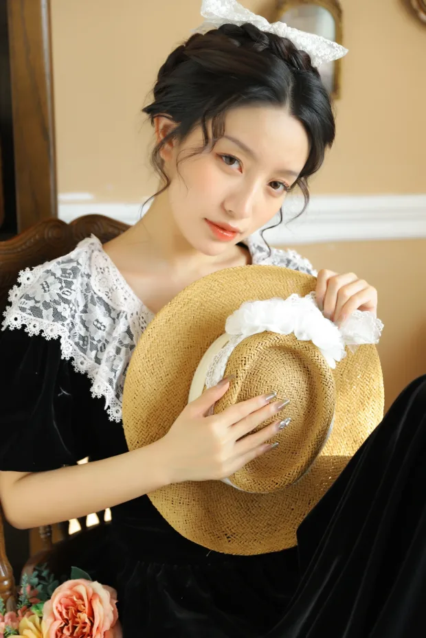 [艺图语]2022.12.18 Vol.2705 – 布朗尼[38P] 5