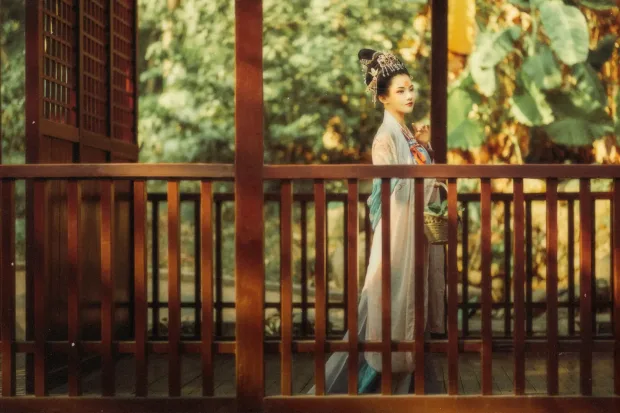 [艺图语] 2021.08.27 Vol.182 – 花想容 媛媛[27P] 5