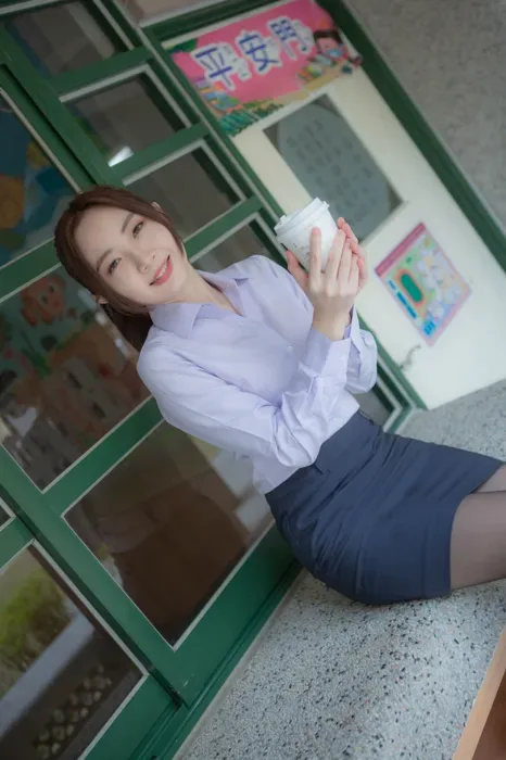 [街拍丝足] NO.164 林华 OL制服 高跟美腿外[42P] 6