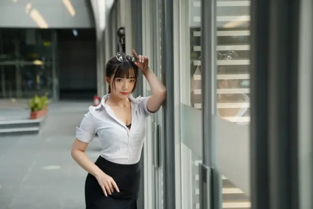 [街拍丝足] NO.078 陈家琳 OL短裙 高跟美腿外拍[100P] 7