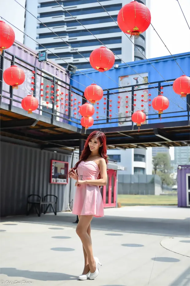 [街拍丝足] NO.155 高萱 粉色连衣短裙丝袜高跟美腿[82P] 8