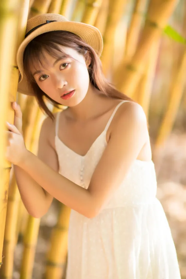 [艺图语] 2021.08.23 Vol.163 – 光照进的地方 晓颖[23P] 6