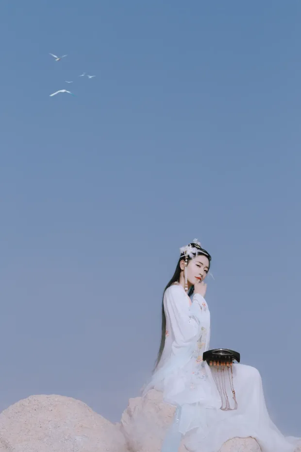 [艺图语] 2021.09.04 Vol.239 – 沧海无涯 颖儿[24P] 7