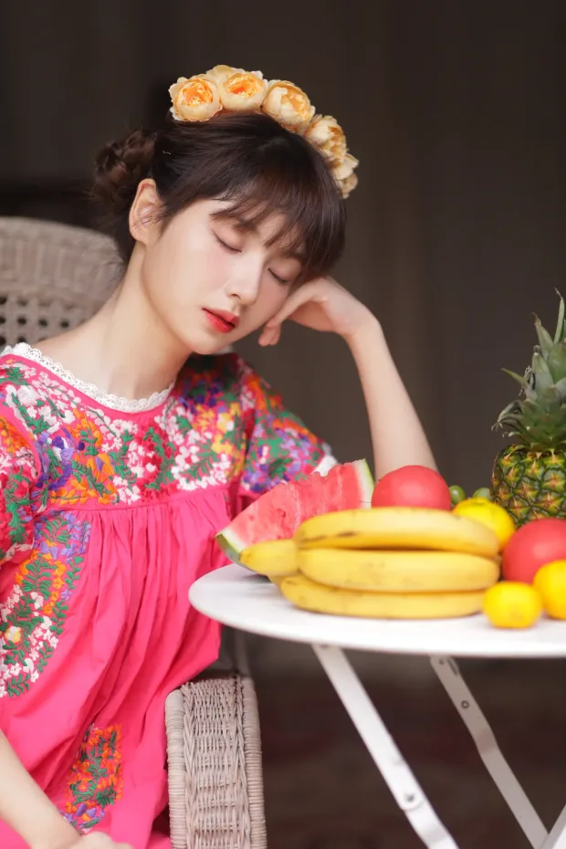 [艺图语]2022.12.12 Vol.2660 – 弗里达[25P] 5