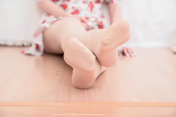 [SSA丝社] NO.799 模特琦琦的浪莎丝袜玉足写真(下)[128P] 2