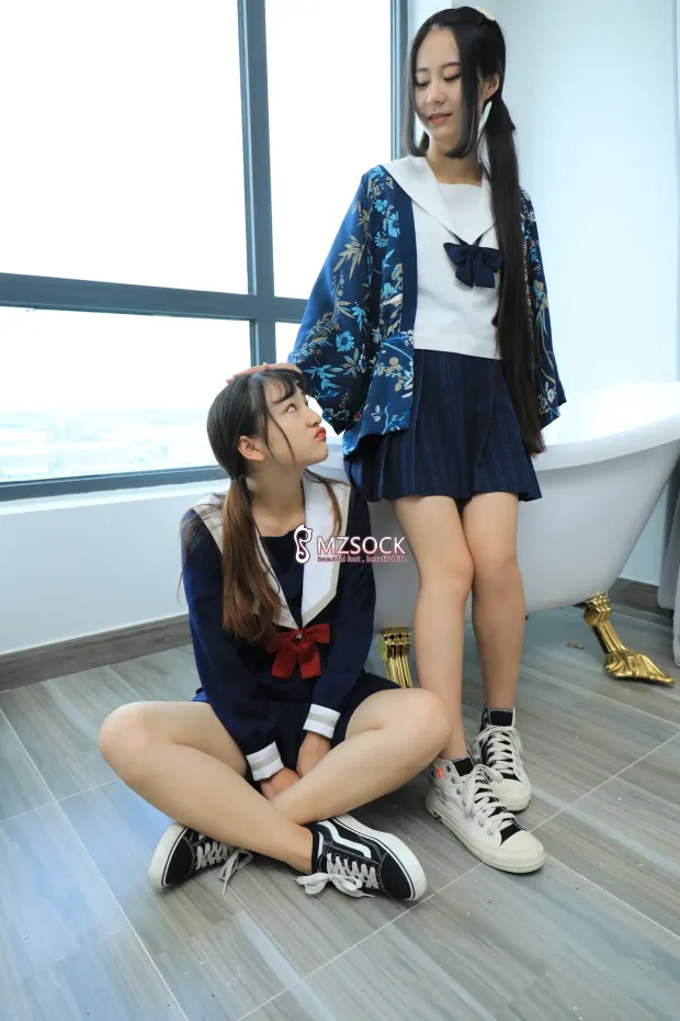 [MZSOCK]爱美足 NO.053 – 果儿.雪雪 1