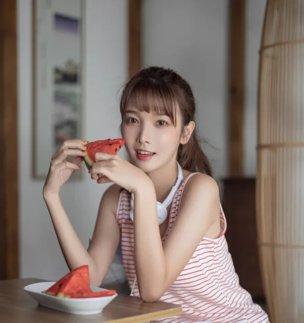 [艺图语] 2021.08.13 Vol.126 – 西瓜少女 湘湘[25P] 3
