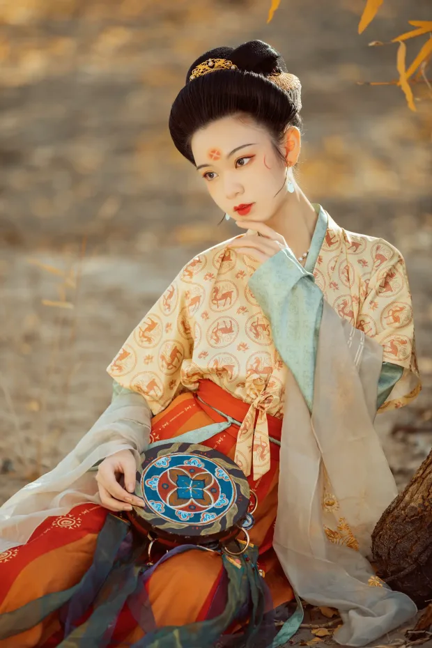 [艺图语] 2021.08.18 Vol.146 – 携花 薄荷[29P] 6