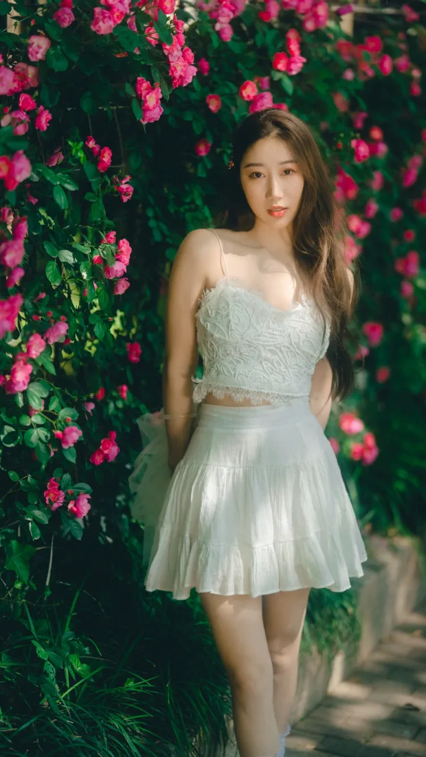 [艺图语]2023.05.20 Vol.3048 – 蔷薇花下[47P] 3