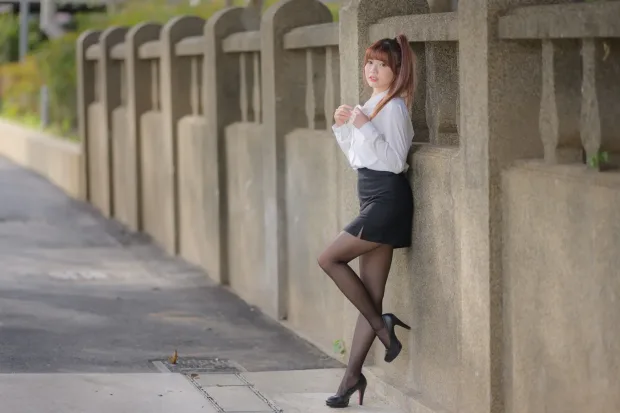 [街拍丝足] NO.237 OL黑丝制服高跟[296P] 5