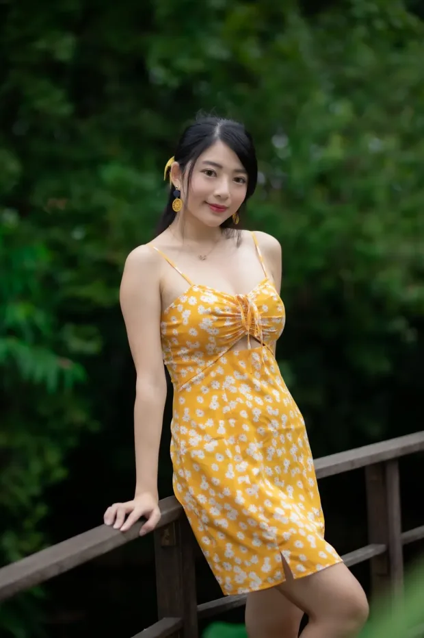 [街拍丝足] NO.170 湘芹 吊带连衣裙高跟美腿[48P] 6