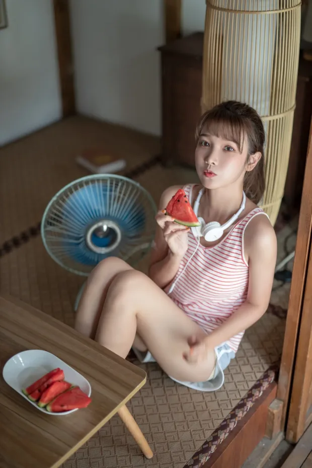 [艺图语] 2021.08.13 Vol.126 – 西瓜少女 湘湘[25P] 4