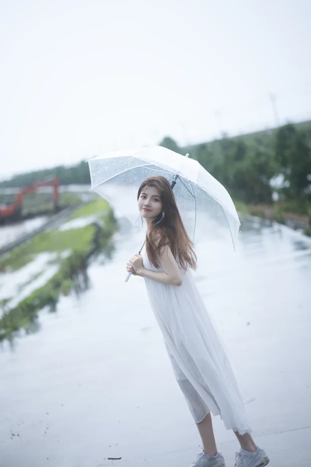 [艺图语]2022.12.10 Vol.2647 – 雨后少女[23P] 5
