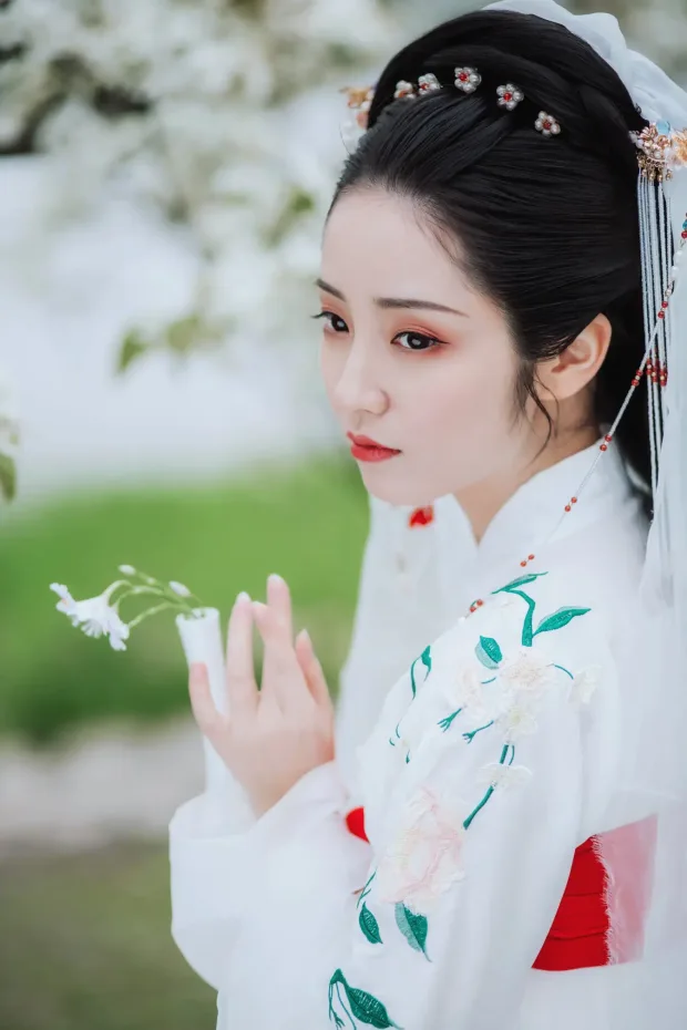 [艺图语] 2021.09.09 Vol.275 – 无俗念 小温暖[21P] 8