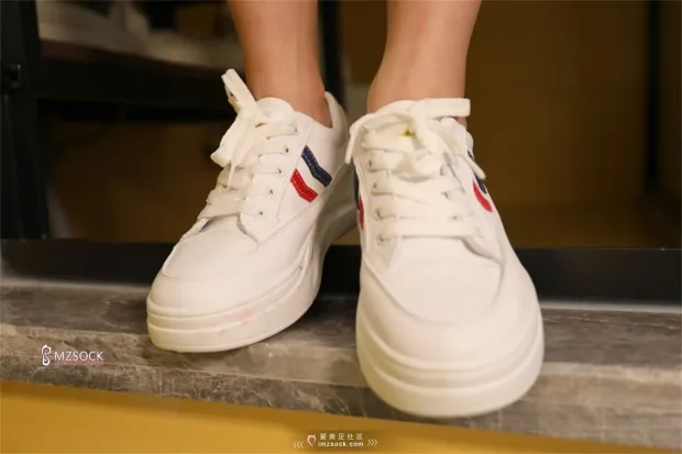 [MZSOCK]爱美足 NO.076 – 婷婷 1
