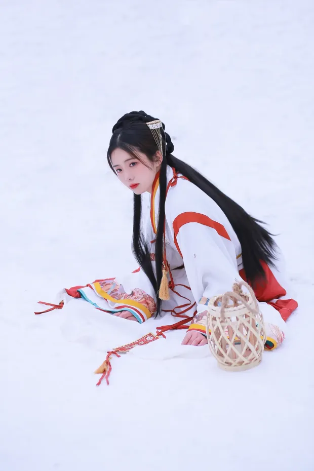 [艺图语] 2021.11.20 Vol.460 – 青松 沂越[24P] 8