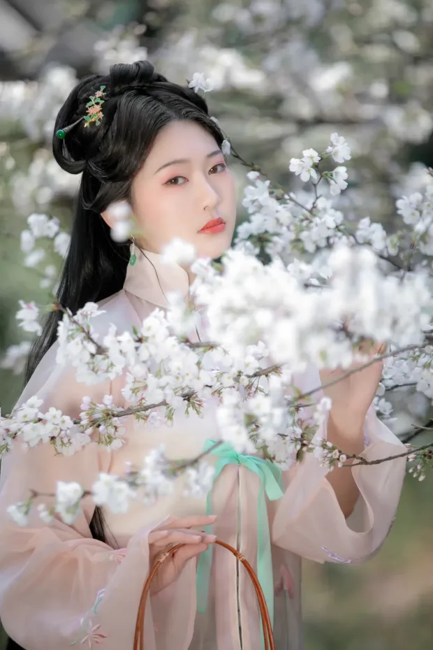 [艺图语] 2021.09.28 Vol.322 – 樱 包包[22P] 4