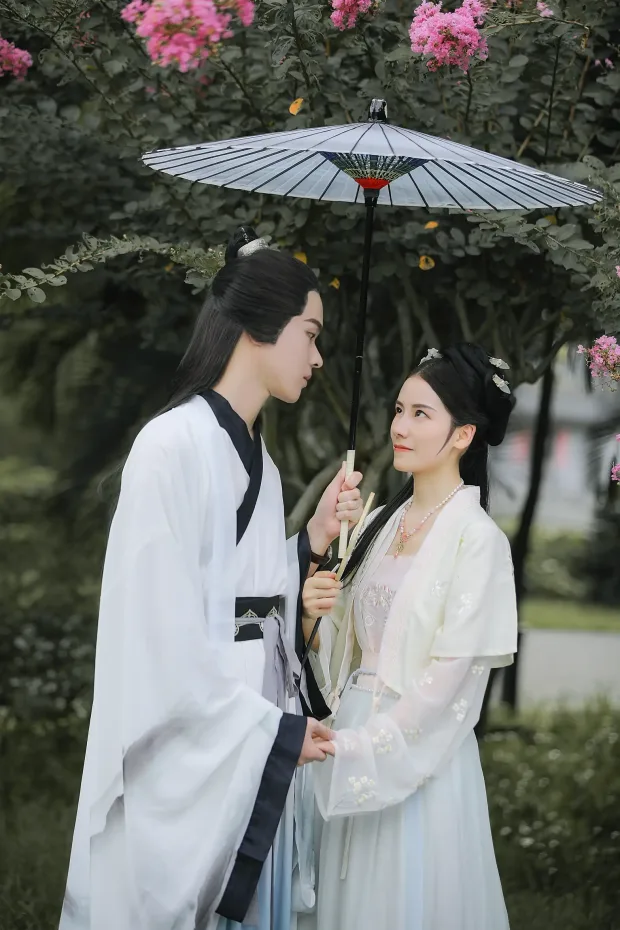 [艺图语] 2021.09.02 Vol.220 – 花月下 小星[22P] 3