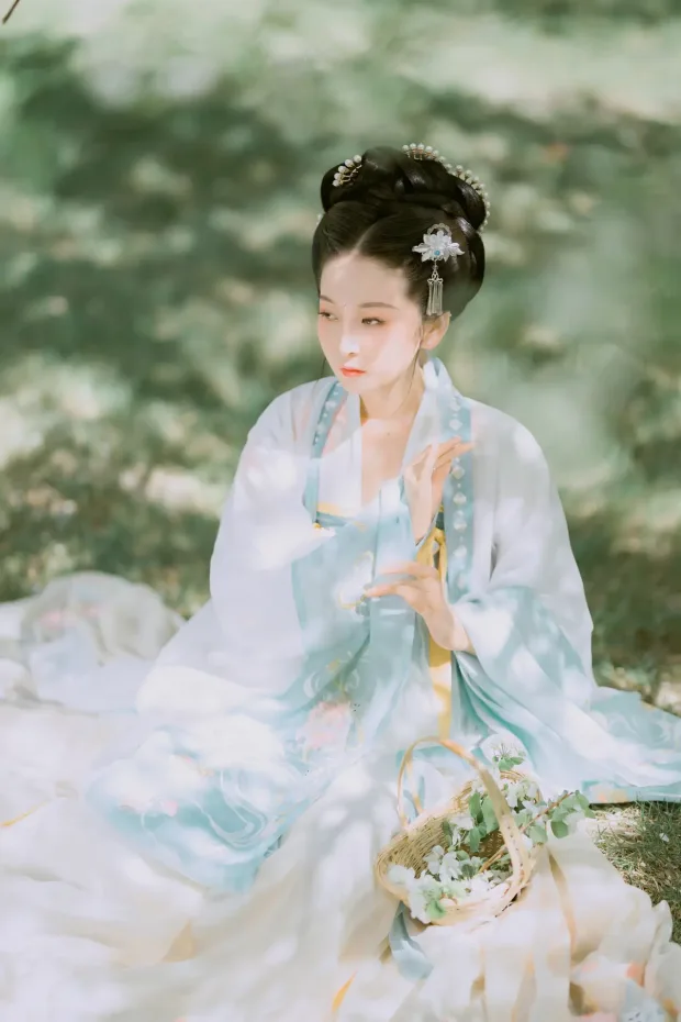 [艺图语] 2021.10.30 Vol.404 – 花朝 Simple[22P] 8