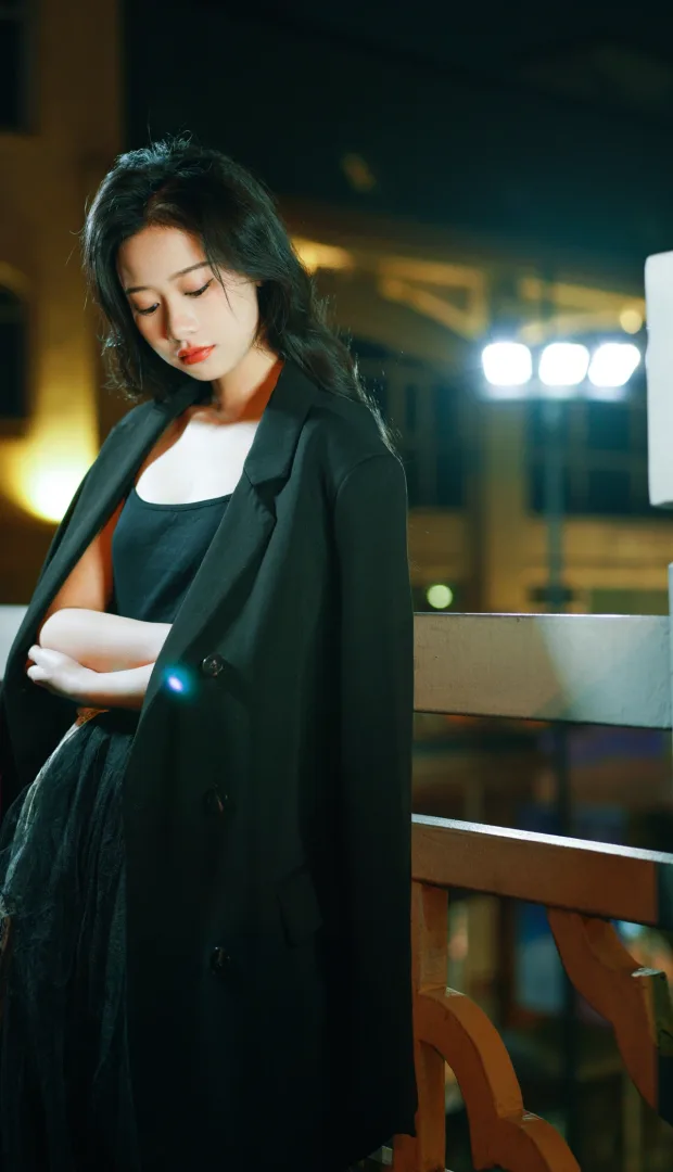 [艺图语]2022.12.24 Vol.2748 – 夜巷[21P] 4