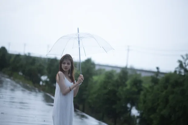[艺图语]2022.12.10 Vol.2647 – 雨后少女[23P] 3