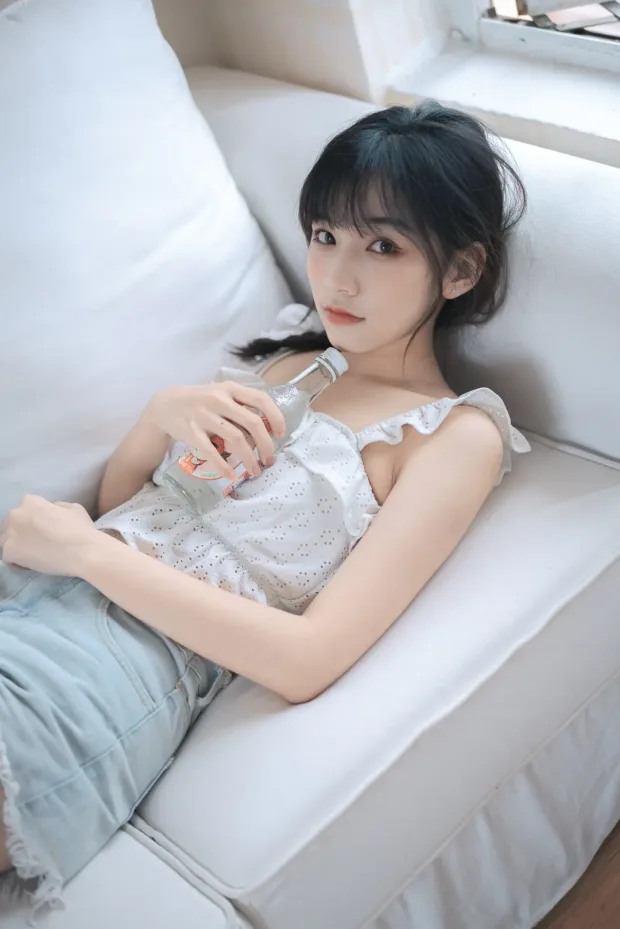 [艺图语] 2021.11.03 Vol.415 – 休息日 阿桐[23P] 8