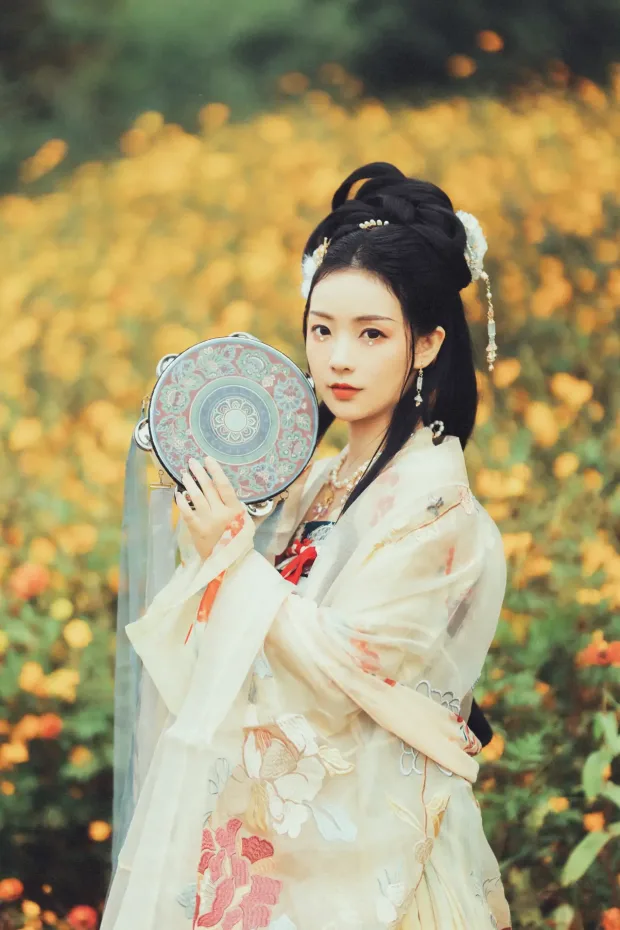 [艺图语] 2021.10.16 Vol.363 – 花期未央 Seven[38P] 4