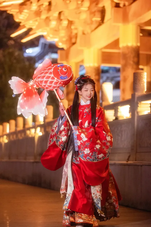 [艺图语]2023.01.14 Vol.2918 元日[29P] 5