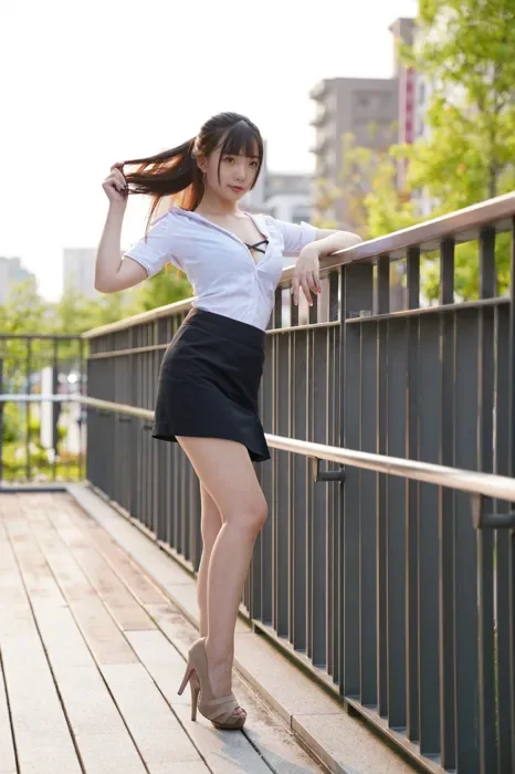[街拍丝足] NO.078 陈家琳 OL短裙 高跟美腿外拍[100P] 2