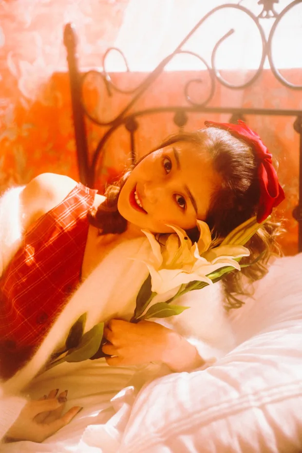 [艺图语]2022.12.17 Vol.2698 – 复古少女[37P] 4