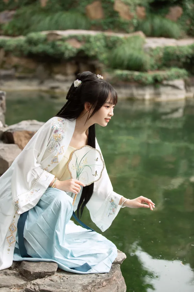 [艺图语]2022.12.29 Vol.2790 – 小扇引微凉，悠悠夏日长[22P] 5