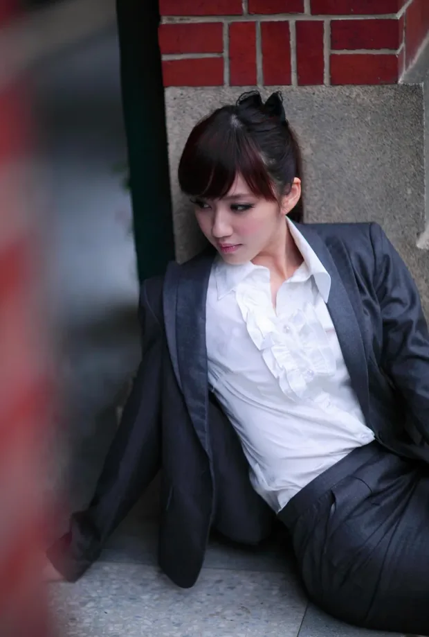 [街拍丝足] NO.208 小雅 OL丝袜高跟美腿[40P] 8