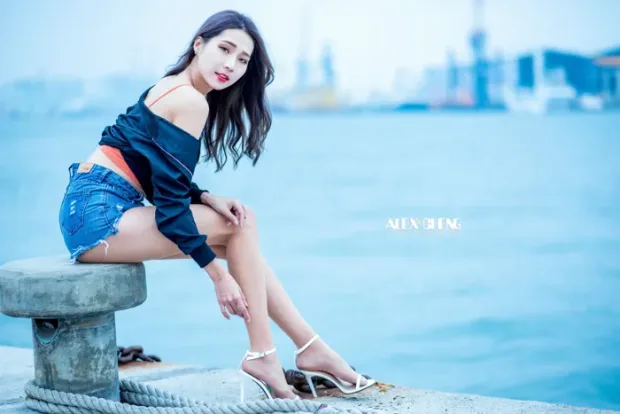 [街拍丝足] NO.023 長腿美模Anita 竹萱 性感外拍[44P] 5