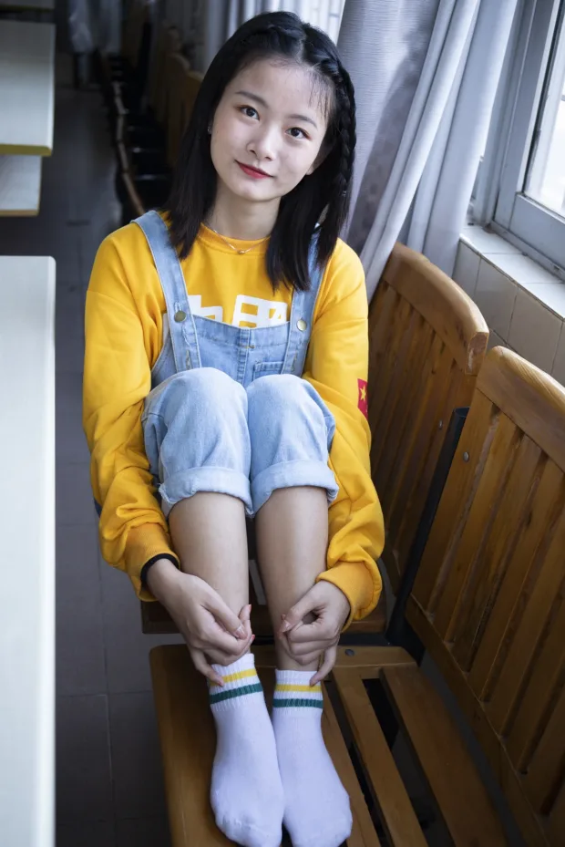 [南国足艺] NO.019 刁钻的角度 四川妹子琳琳教室秀美脚[121P] 6