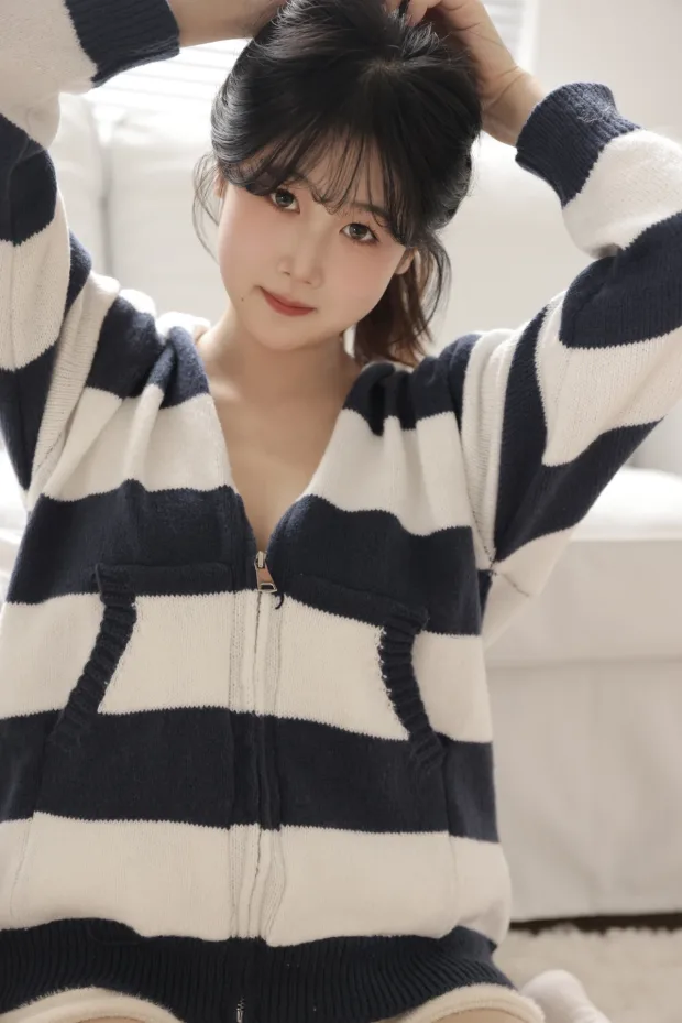 [艺图语]2022.12.31 Vol.2805 – 小鹅酱[26P] 8