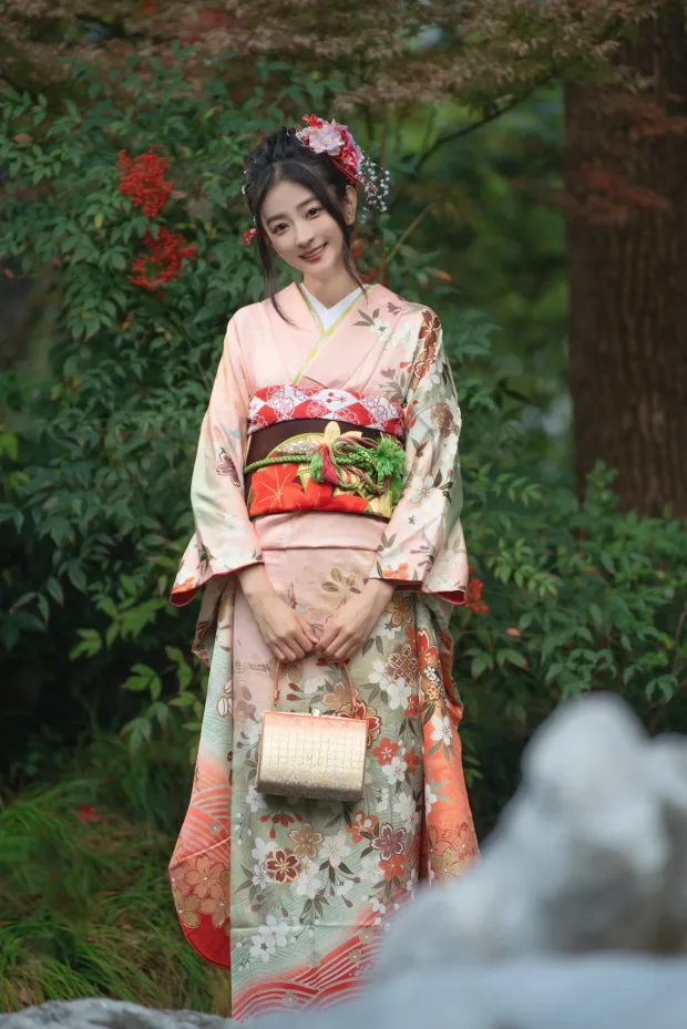 [艺图语]2022.12.26 Vol.2761 – 和服之女[34P] 6