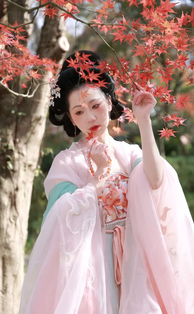 [艺图语]2023.01.13 Vol.2906 红枫[19P] 3