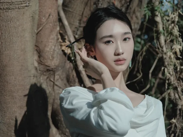 [艺图语]2022.12.19 Vol.2713 – 落叶飞花[46P] 8