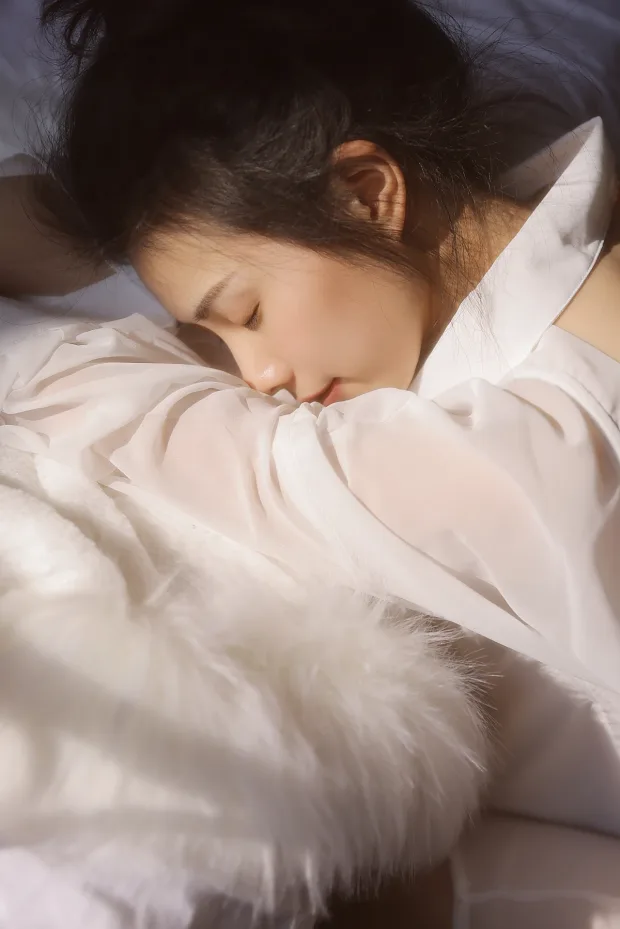 [艺图语]2023.02.03 Vol.2956 白光[21P] 4