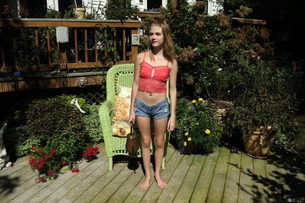 [ALSScan] 2018.09.30 POLLINATING HANNAH HAYS 1