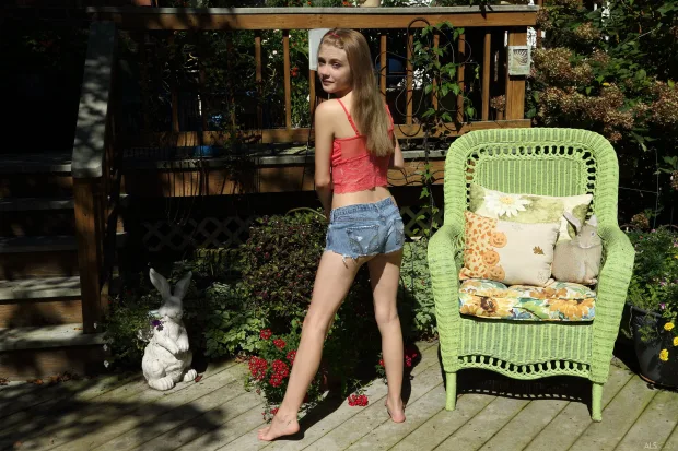 [ALSScan] 2018.09.30 POLLINATING HANNAH HAYS 3
