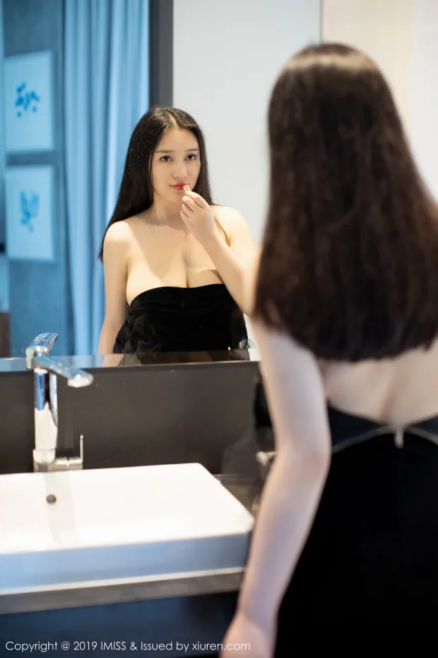 [IMiss爱蜜社] 2019.03.28 Vol.335 恩一 黑丝与衬衫湿身 1