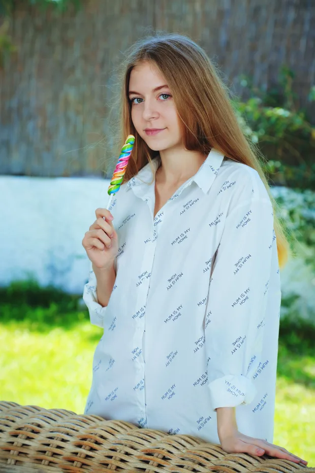 [MetArt] – 2018.12.03 – Shayla – R & R 3