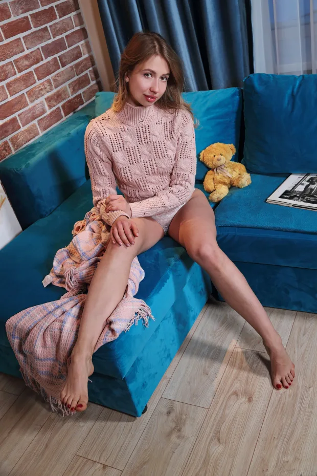 [MetArt] – 2019.04.26 – Dominica – Sweater Love 3
