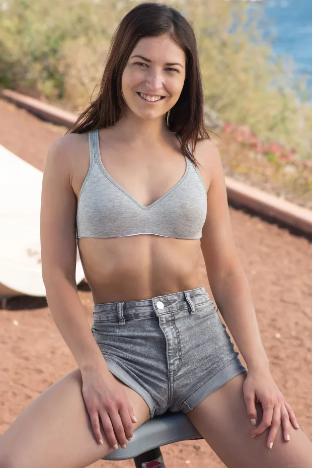 [MetArt] – 2019.04.27 – Mina – Nature’s Sweet 4