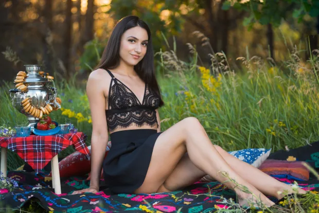 [MetArt] – 2019.08.29 – Cira Nerri – Picnic Date 1