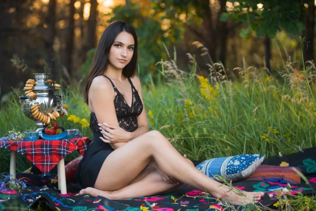 [MetArt] – 2019.08.29 – Cira Nerri – Picnic Date 7