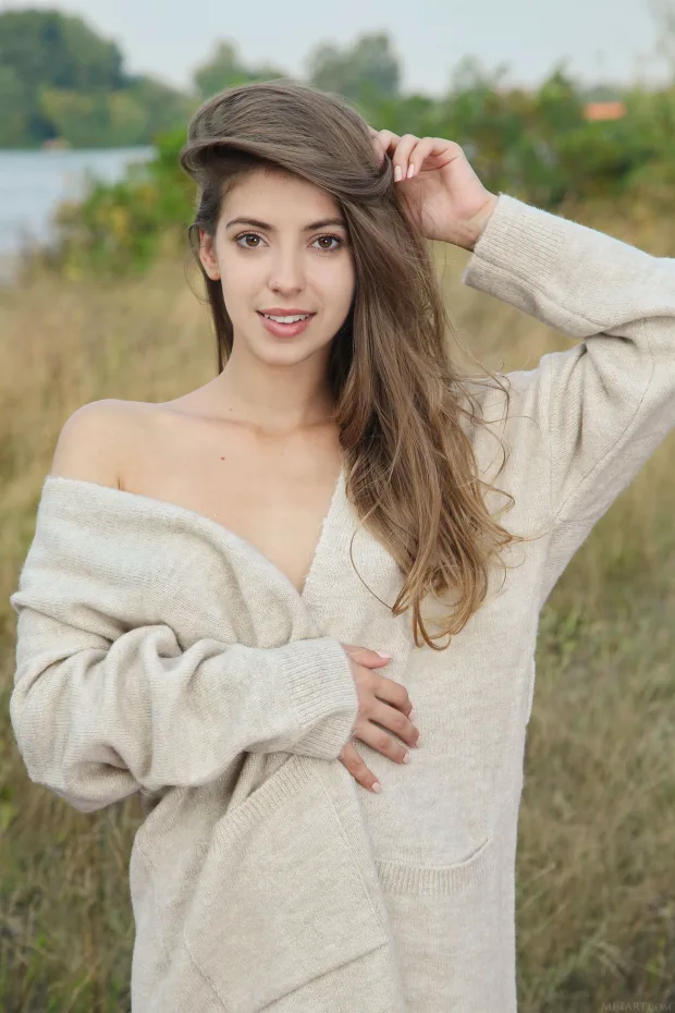 [MetArt] – 2019.11.13 – Avery – Tactile In Nature 1