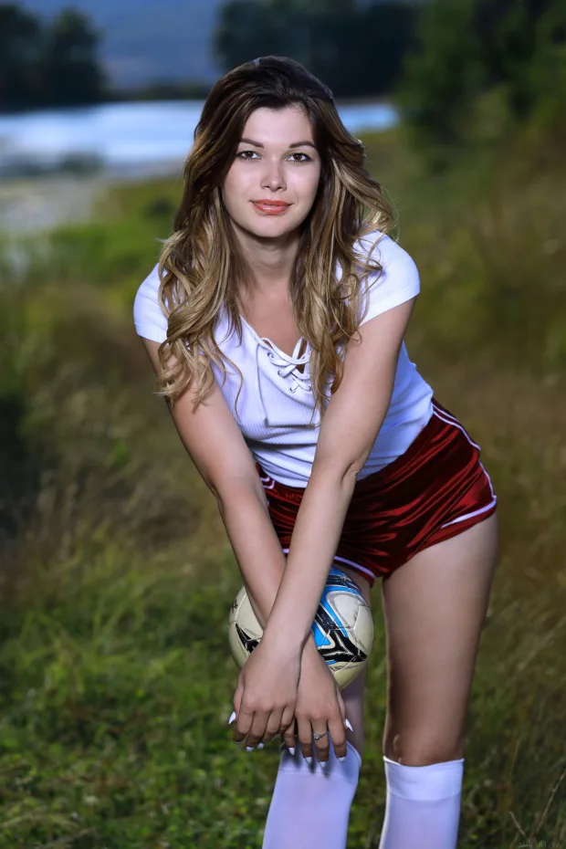 [MetArt] – 2019.11.14 – Stefania Beatty – Futbol 8