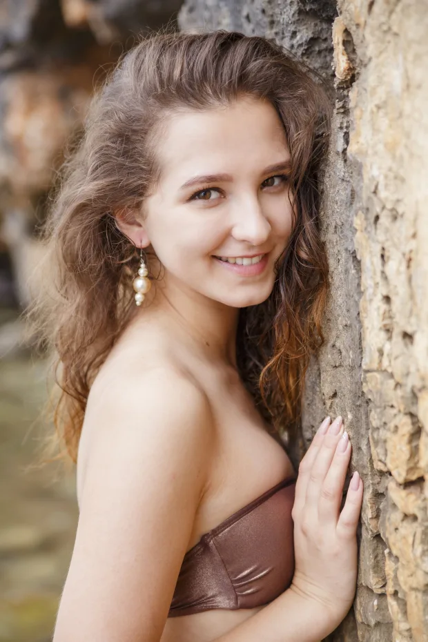 [MetArt] – 2019.11.16 – Ava – Grotto 1